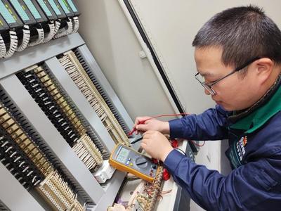 贵州公办技校电梯维修专业